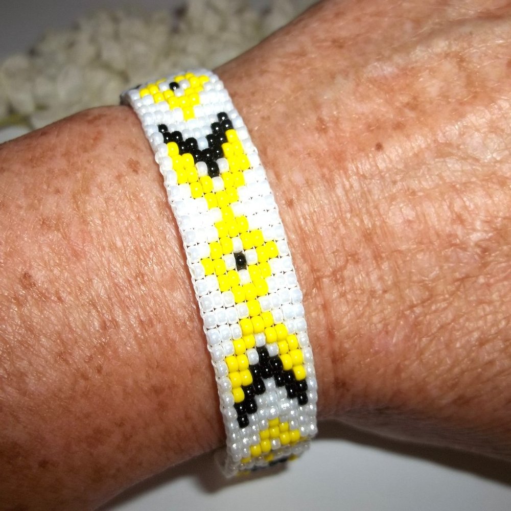 Bracelet Southwestern Style White Pearl Yellow Black Fashion Jewelry Gift A750